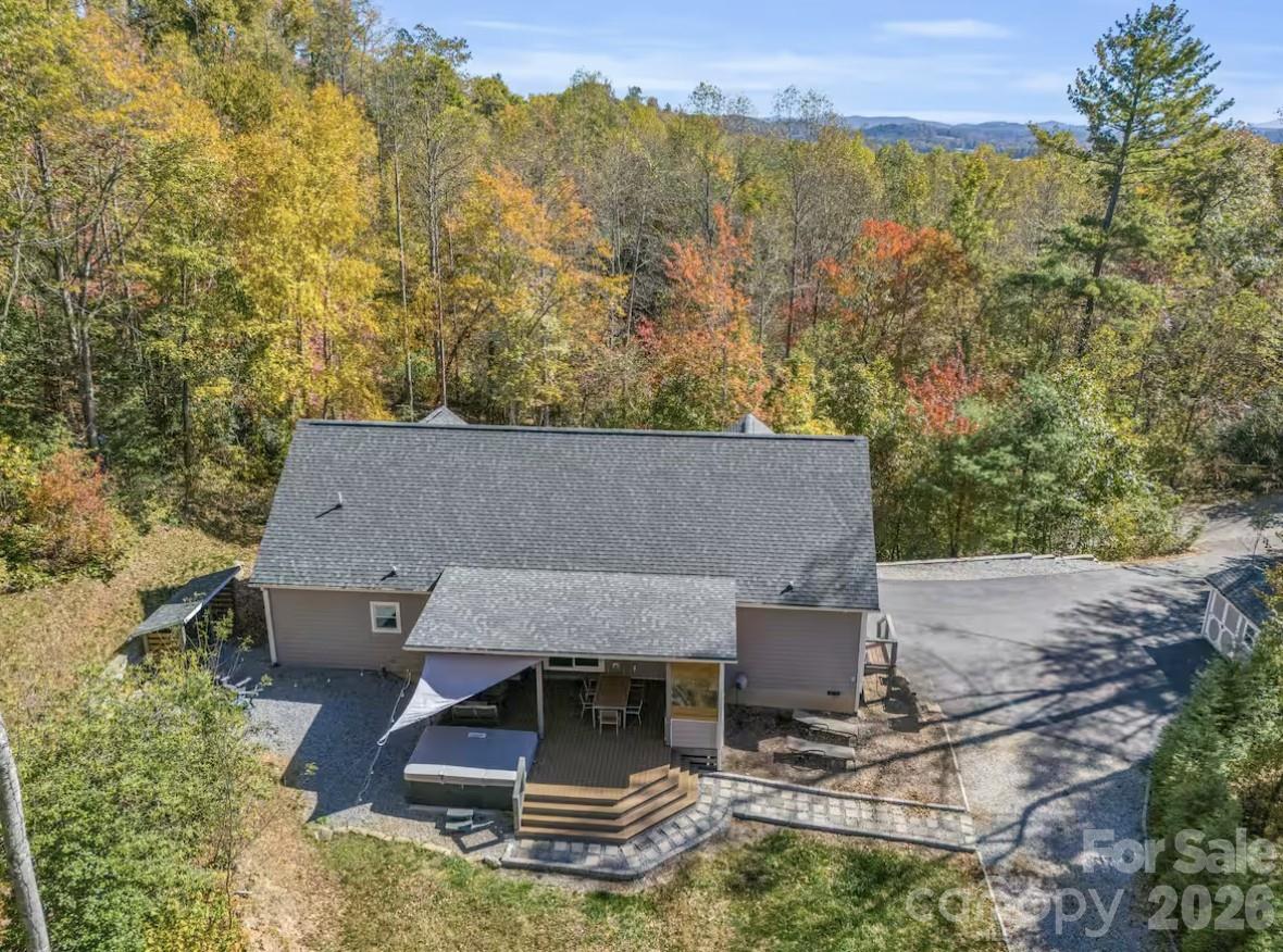 311 Charming Lane Hendersonville NC 28792