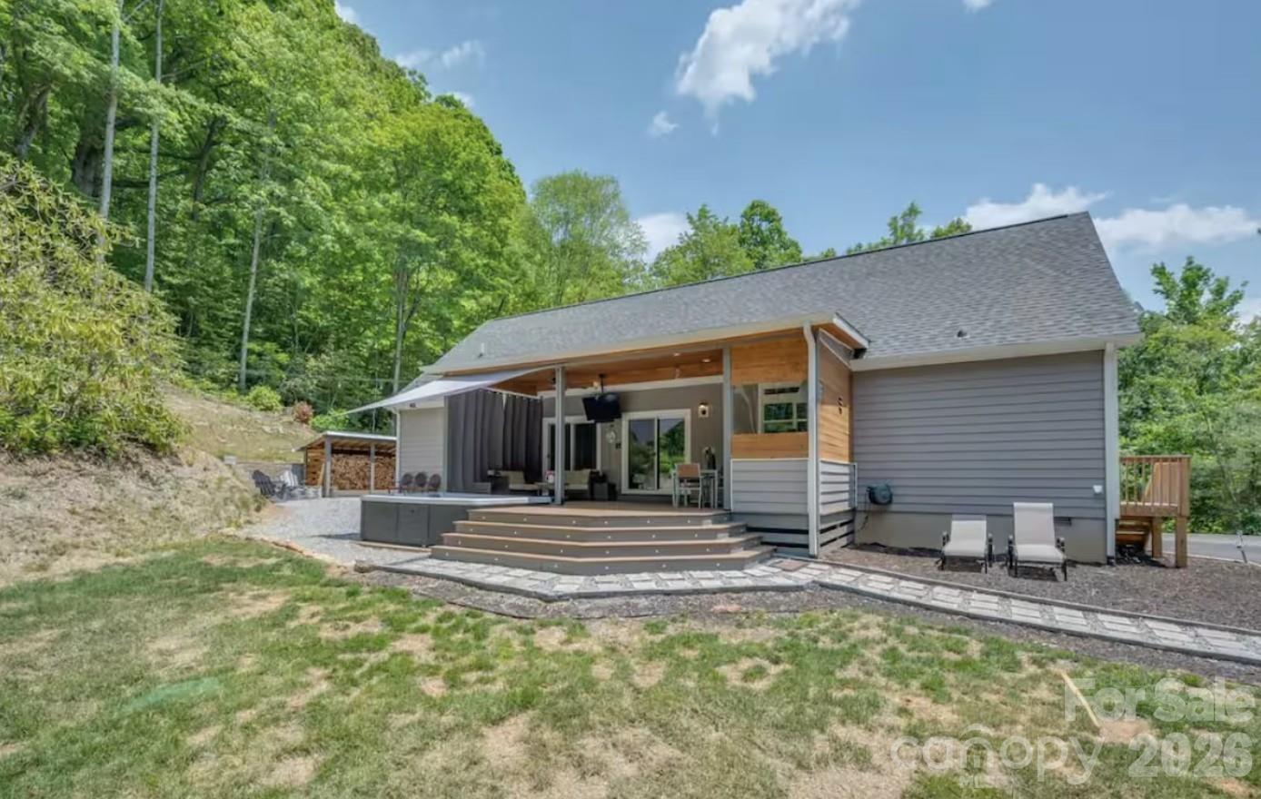 311 Charming Lane Hendersonville NC 28792