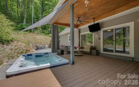 311 Charming Lane Hendersonville NC 28792
