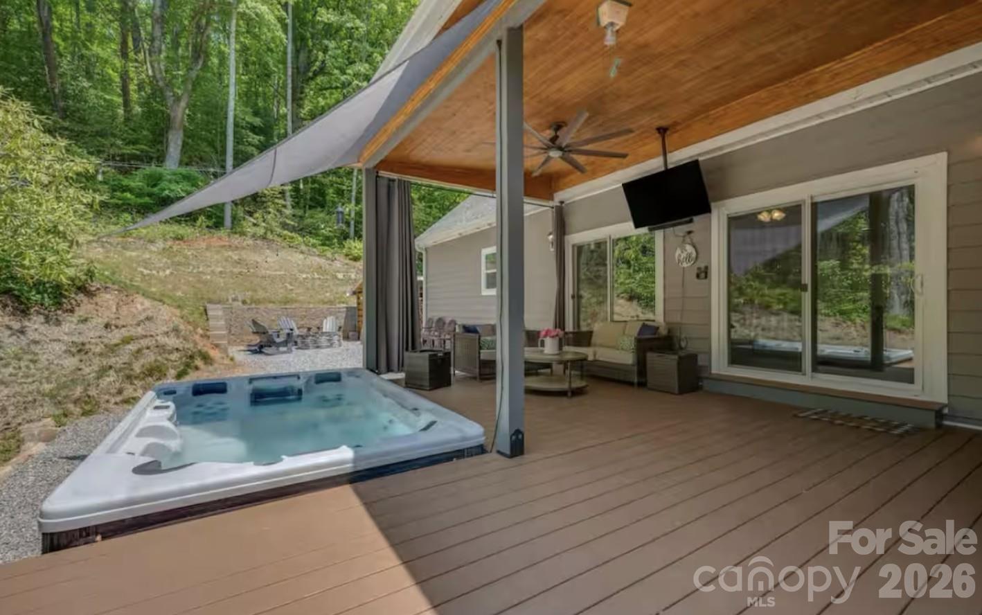 311 Charming Lane Hendersonville NC 28792