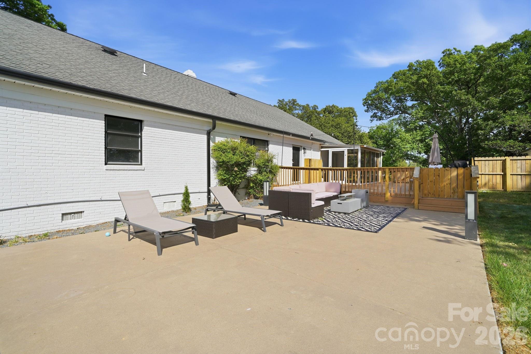 5009 Hemby Road Matthews NC 28104