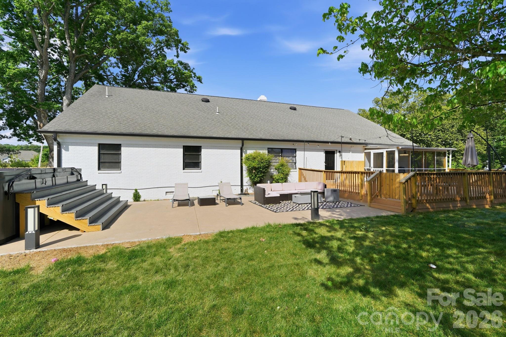 5009 Hemby Road Matthews NC 28104