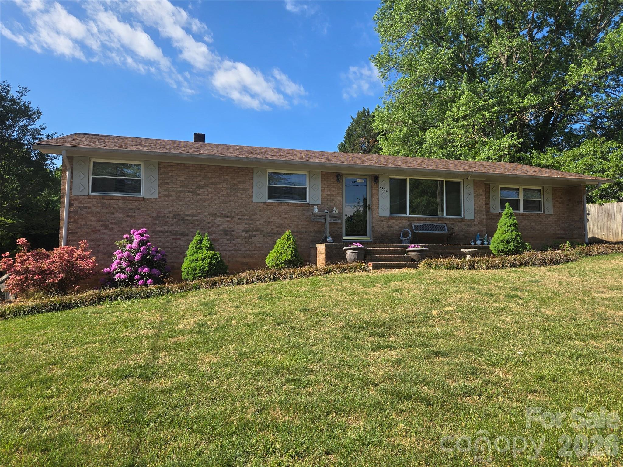 2824 25th Avenue NE Hickory NC 28601