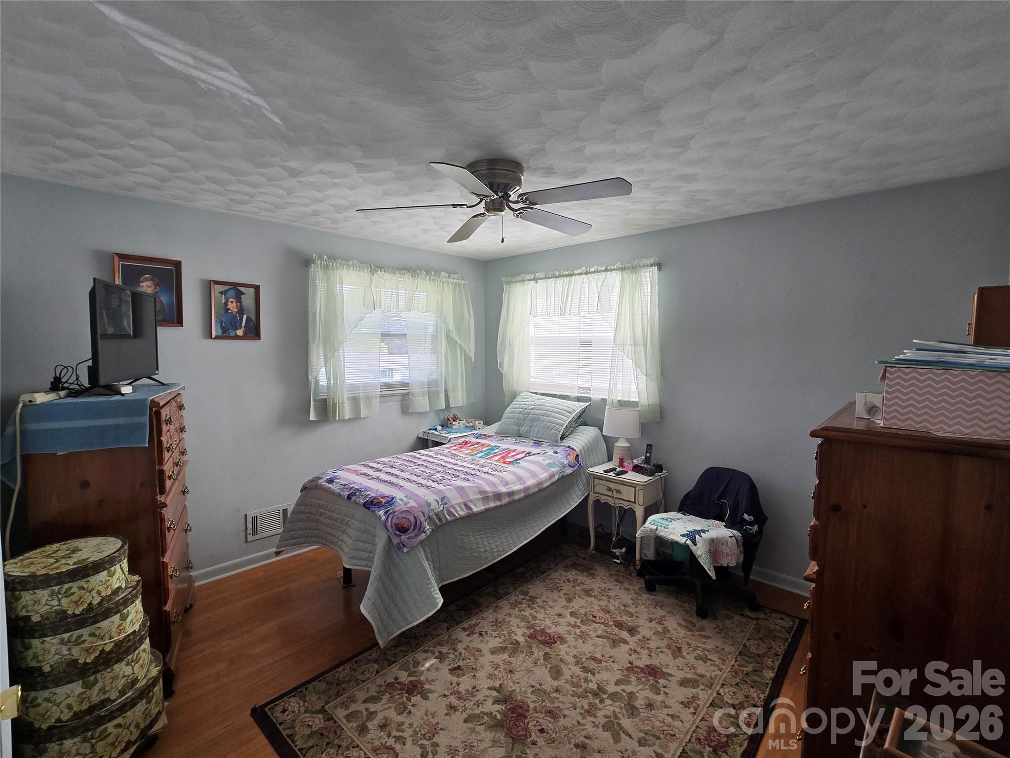 2824 25th Avenue NE Hickory NC 28601