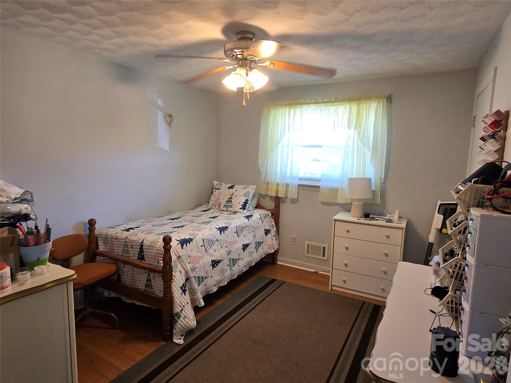 2824 25th Avenue NE Hickory NC 28601