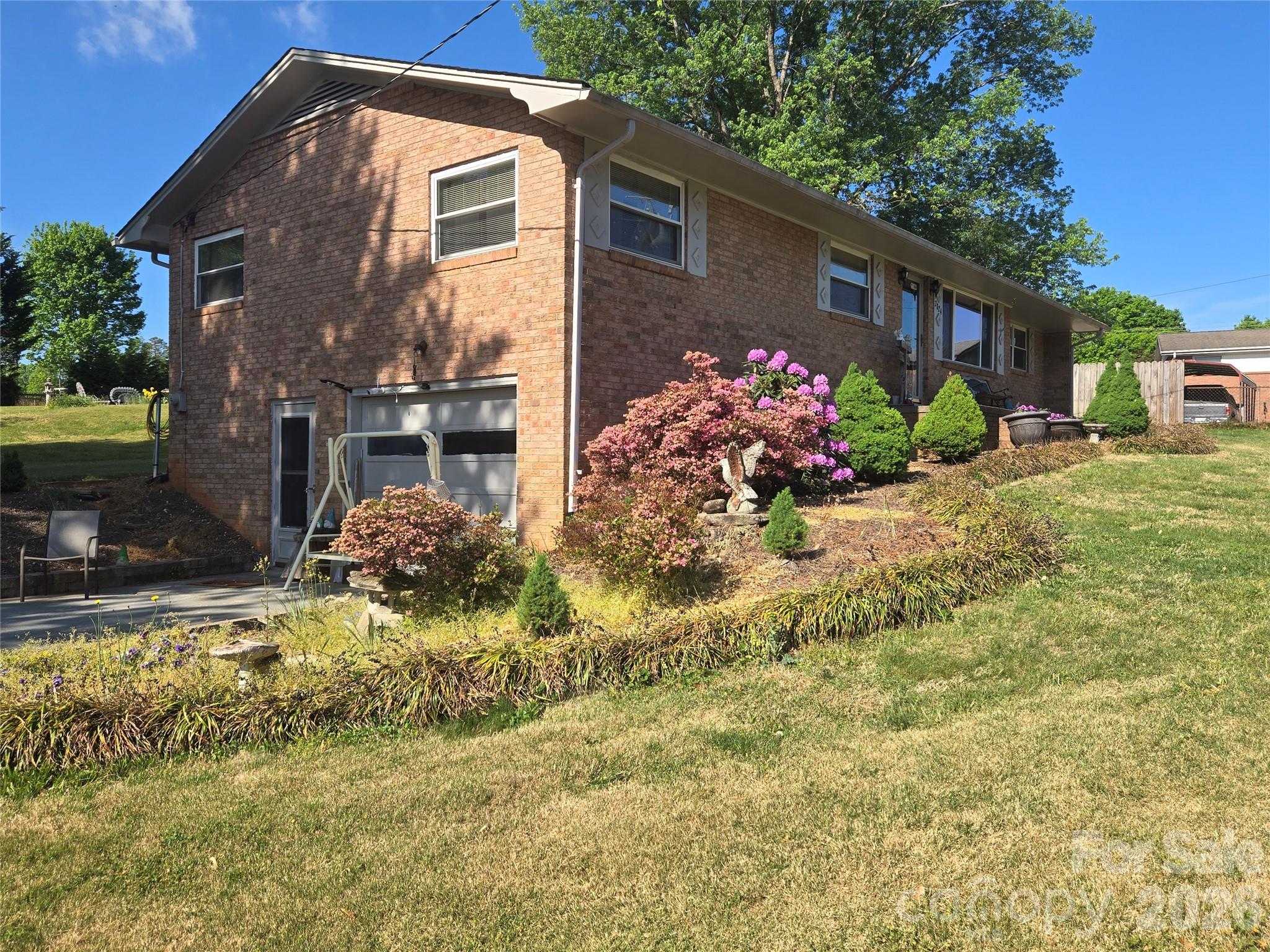 2824 25th Avenue NE Hickory NC 28601