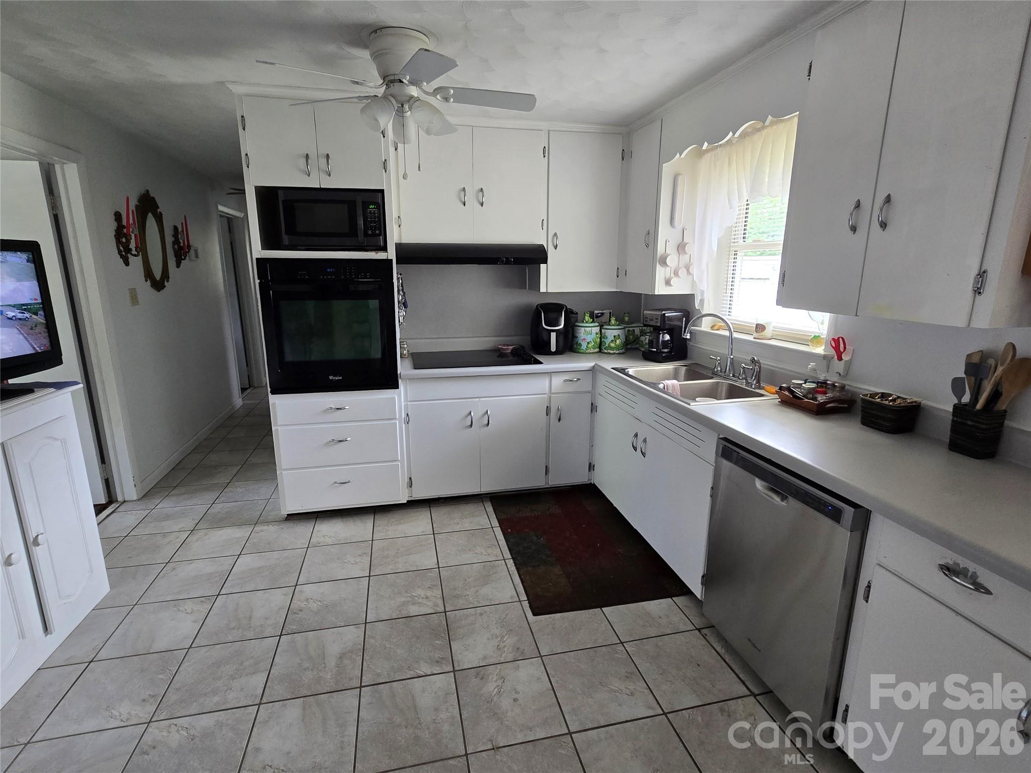 2824 25th Avenue NE Hickory NC 28601