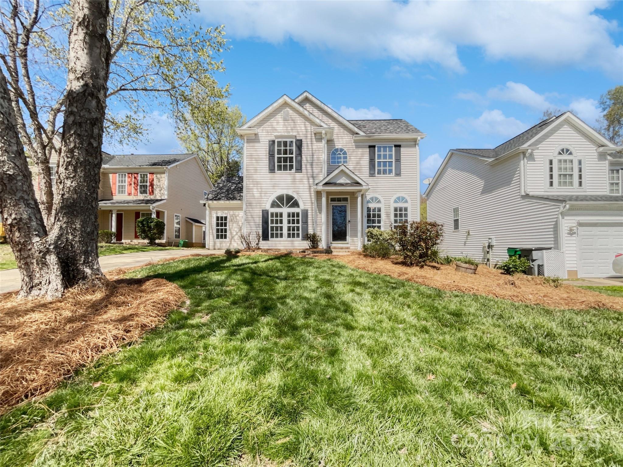 8913 Treyburn Drive Charlotte NC 28216