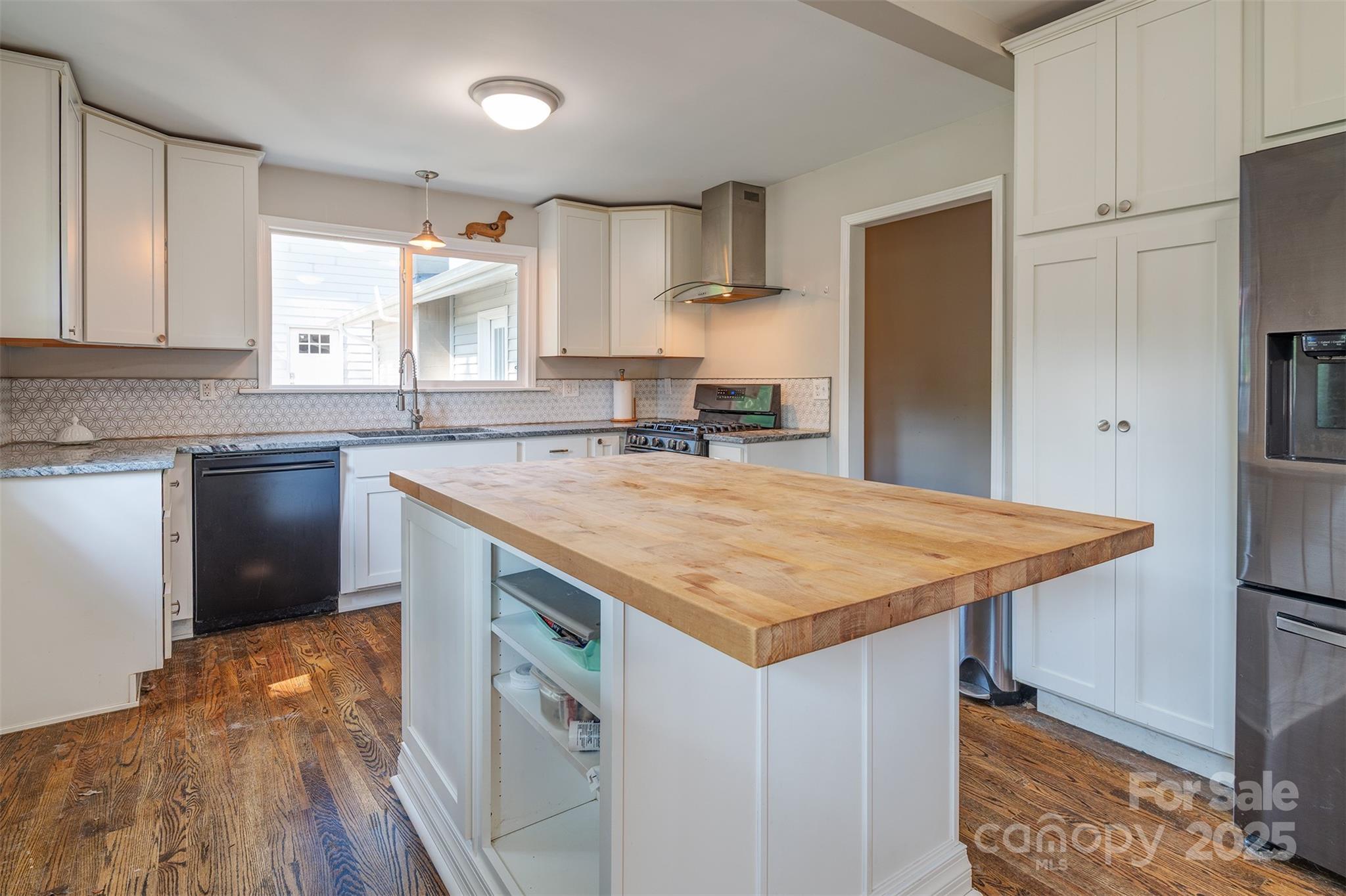 34 Vandalia Avenue Asheville NC 28806