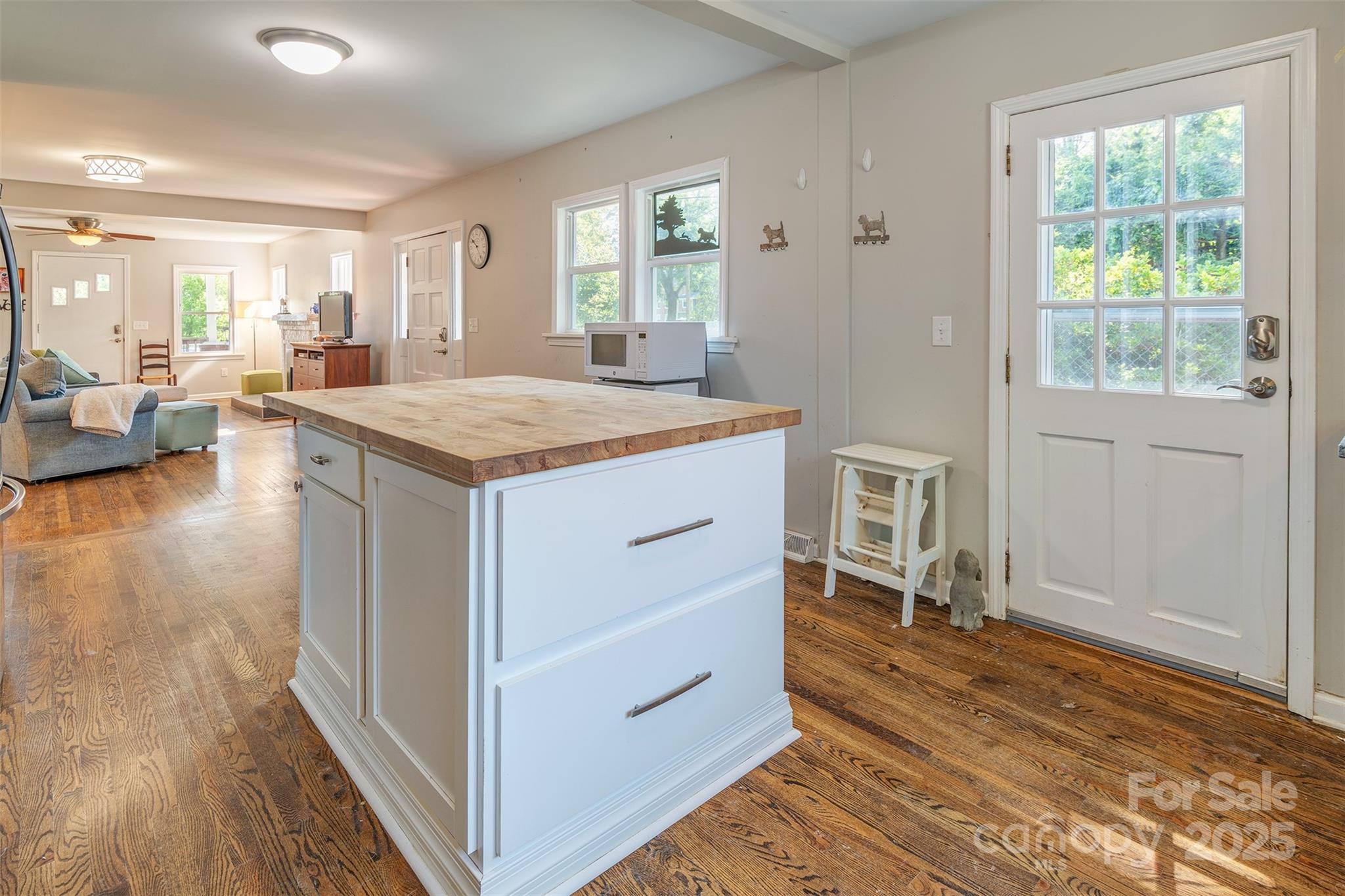 34 Vandalia Avenue Asheville NC 28806