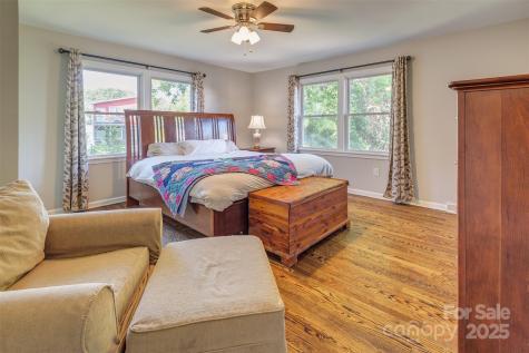 34 Vandalia Avenue Asheville NC 28806