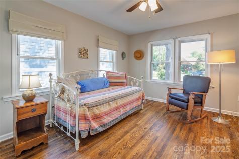 34 Vandalia Avenue Asheville NC 28806