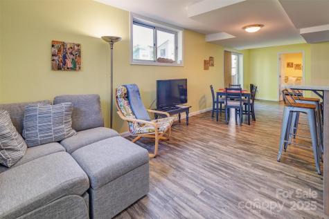 34 Vandalia Avenue Asheville NC 28806