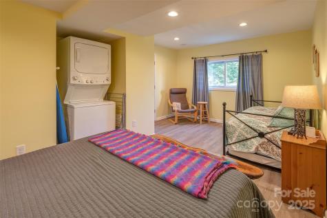 34 Vandalia Avenue Asheville NC 28806