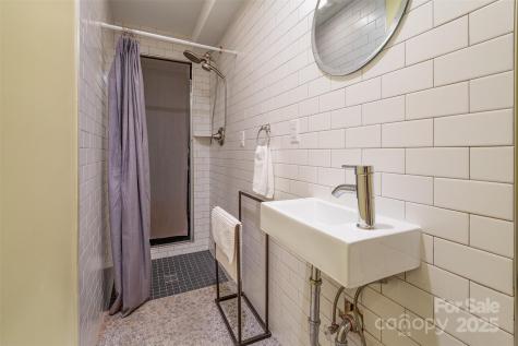 34 Vandalia Avenue Asheville NC 28806