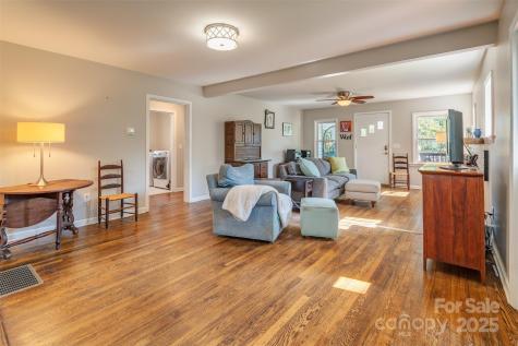 34 Vandalia Avenue Asheville NC 28806