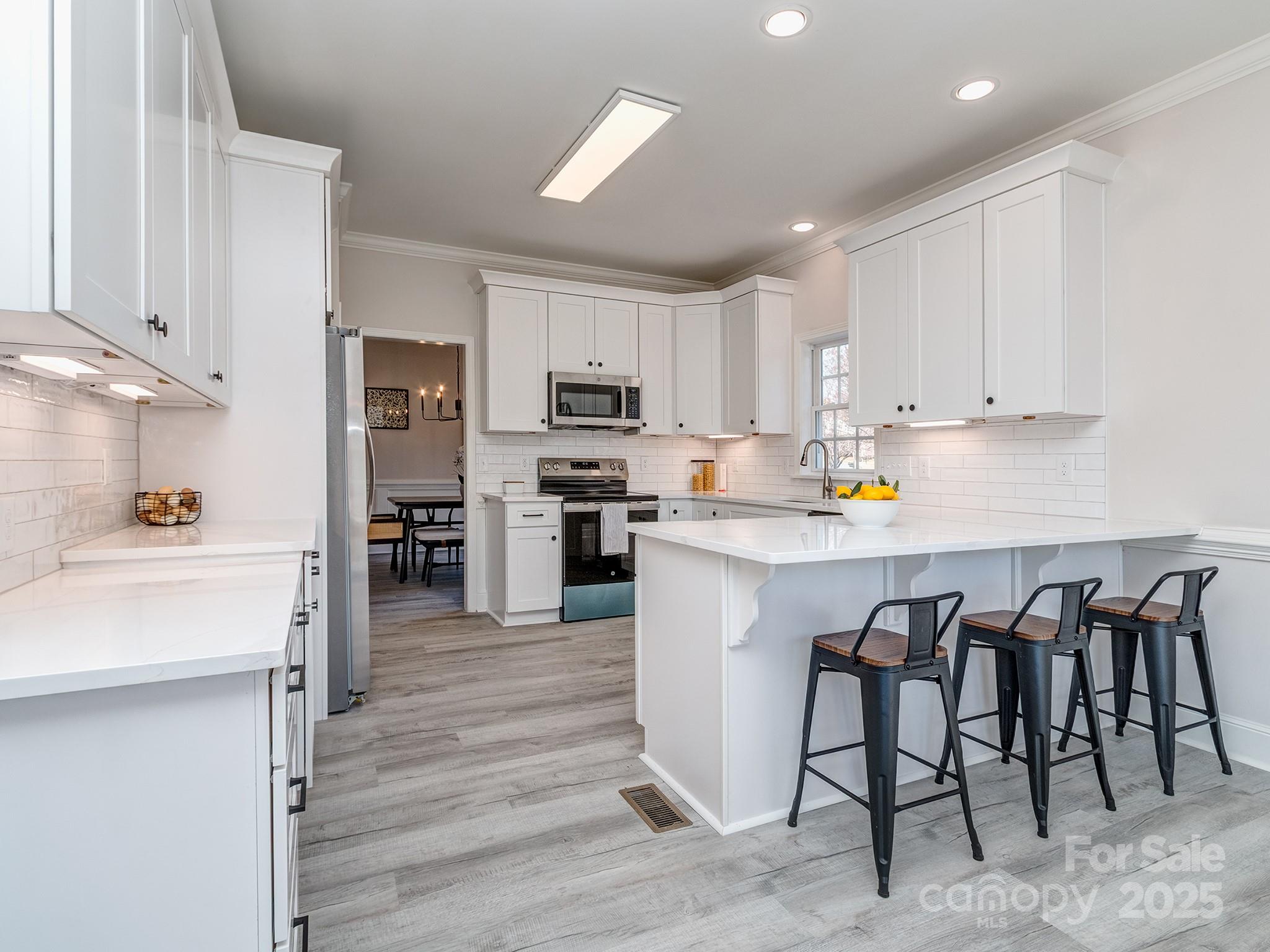 7852 Grimsby Circle Harrisburg NC 28075