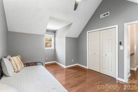 1548 Castell Lane Hickory NC 28601