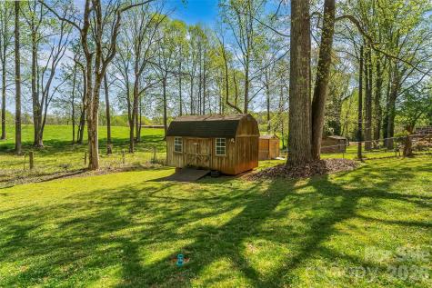 1548 Castell Lane Hickory NC 28601