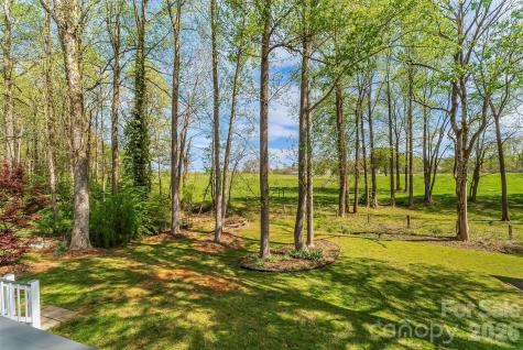 1548 Castell Lane Hickory NC 28601