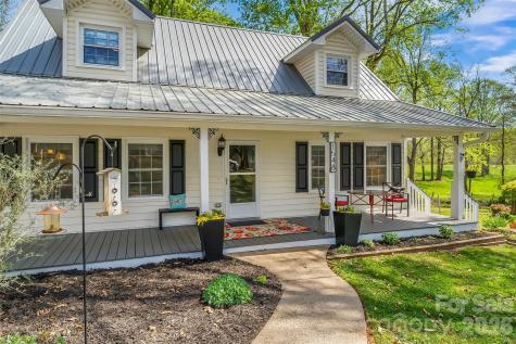 1548 Castell Lane Hickory NC 28601