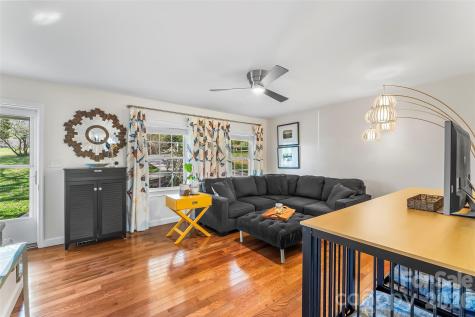 1548 Castell Lane Hickory NC 28601