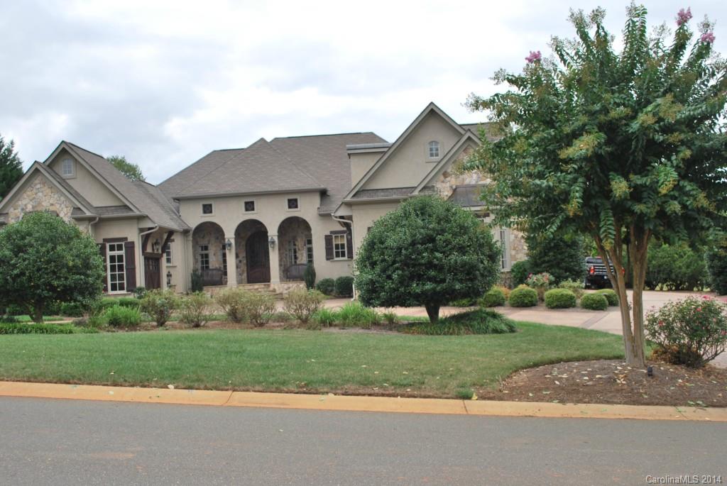 4024 Blossom Hill Drive Matthews NC 28104