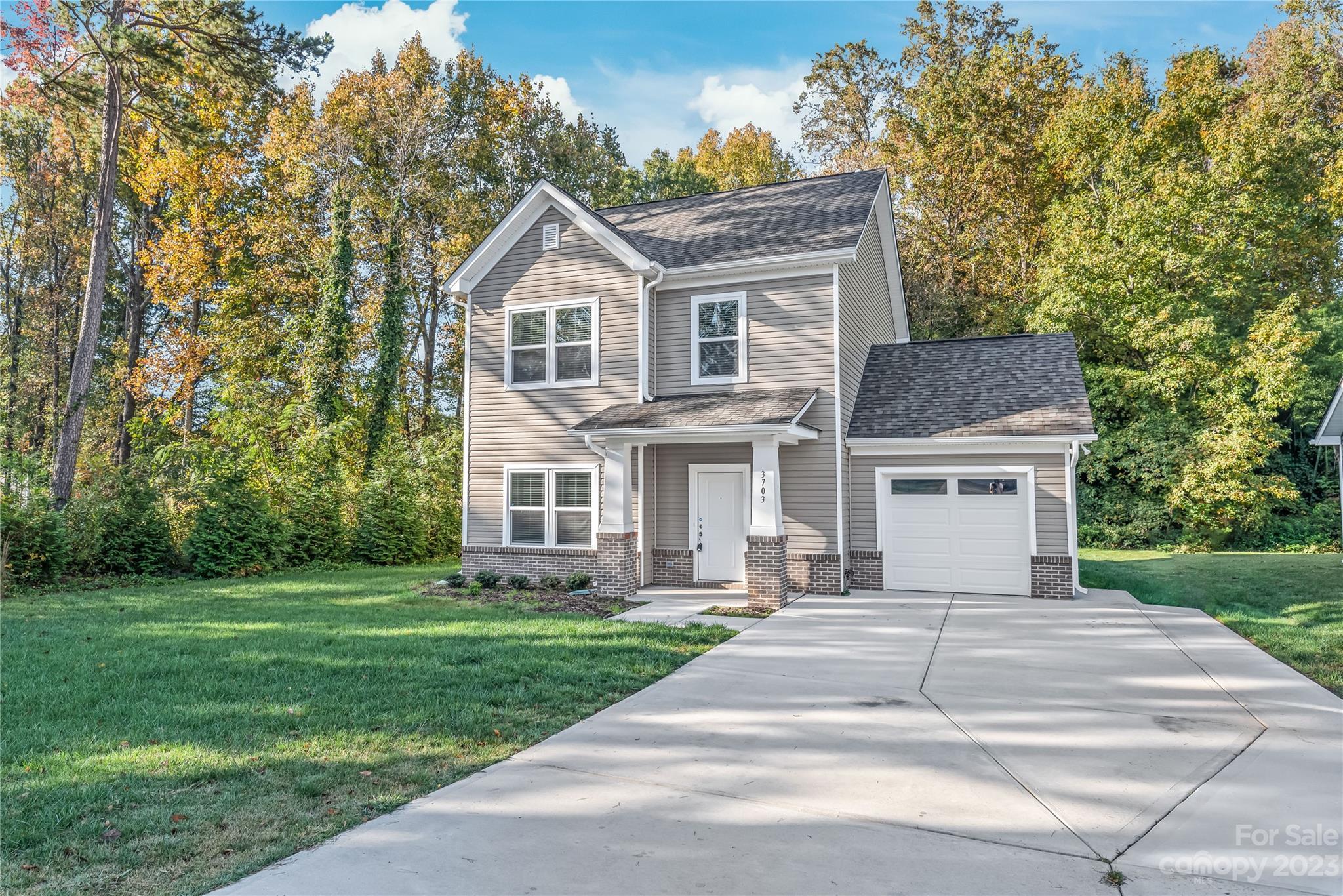 3703 Small Avenue Charlotte NC 28269