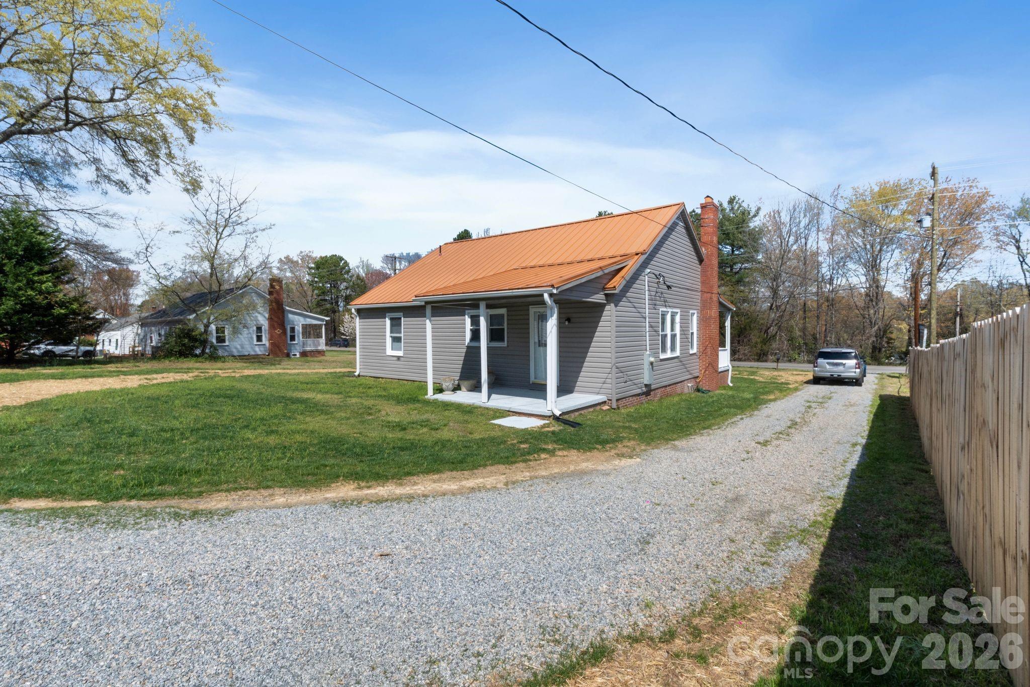 2106 Statesville Highway Mooresville NC 28115