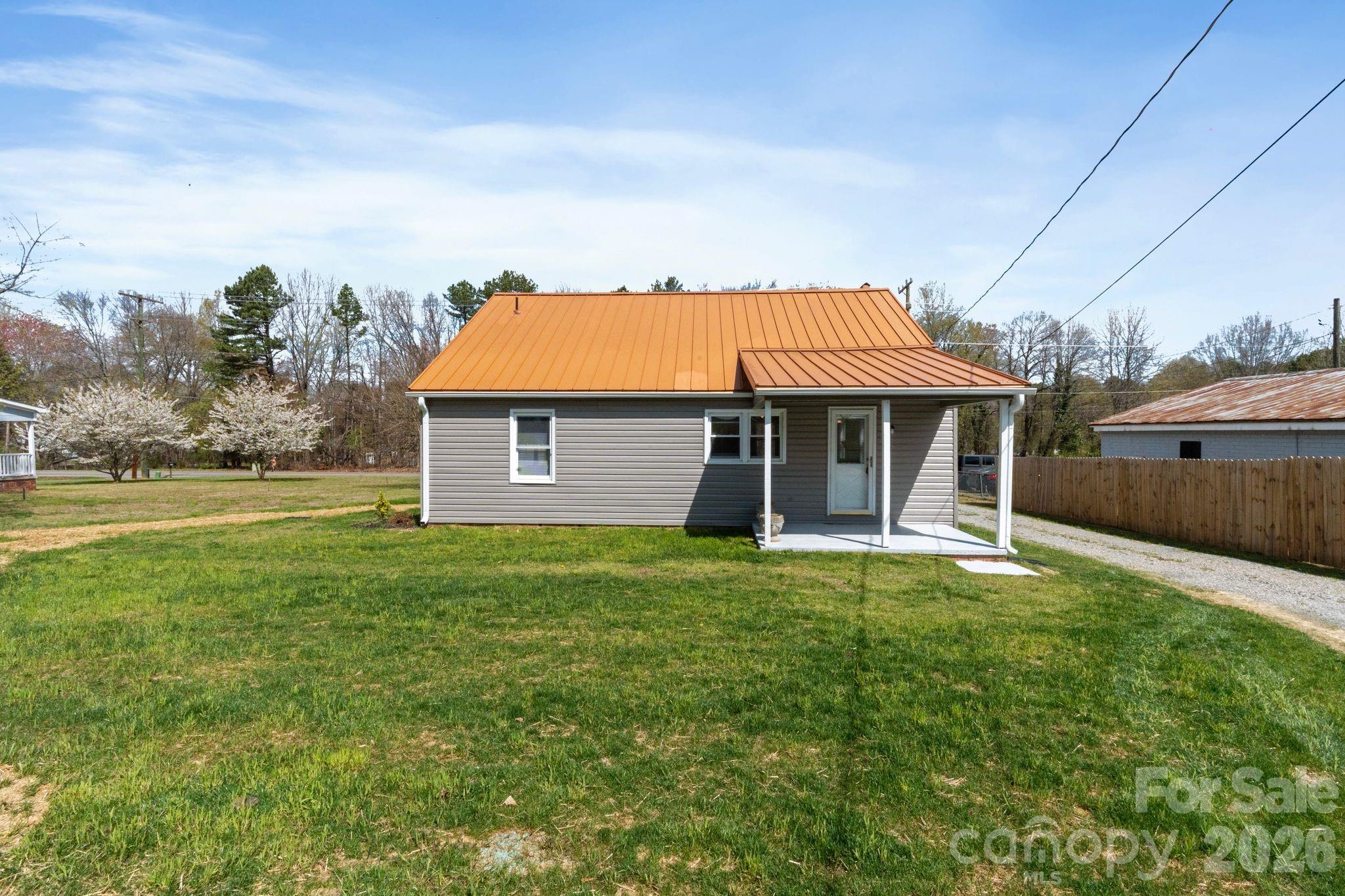 2106 Statesville Highway Mooresville NC 28115