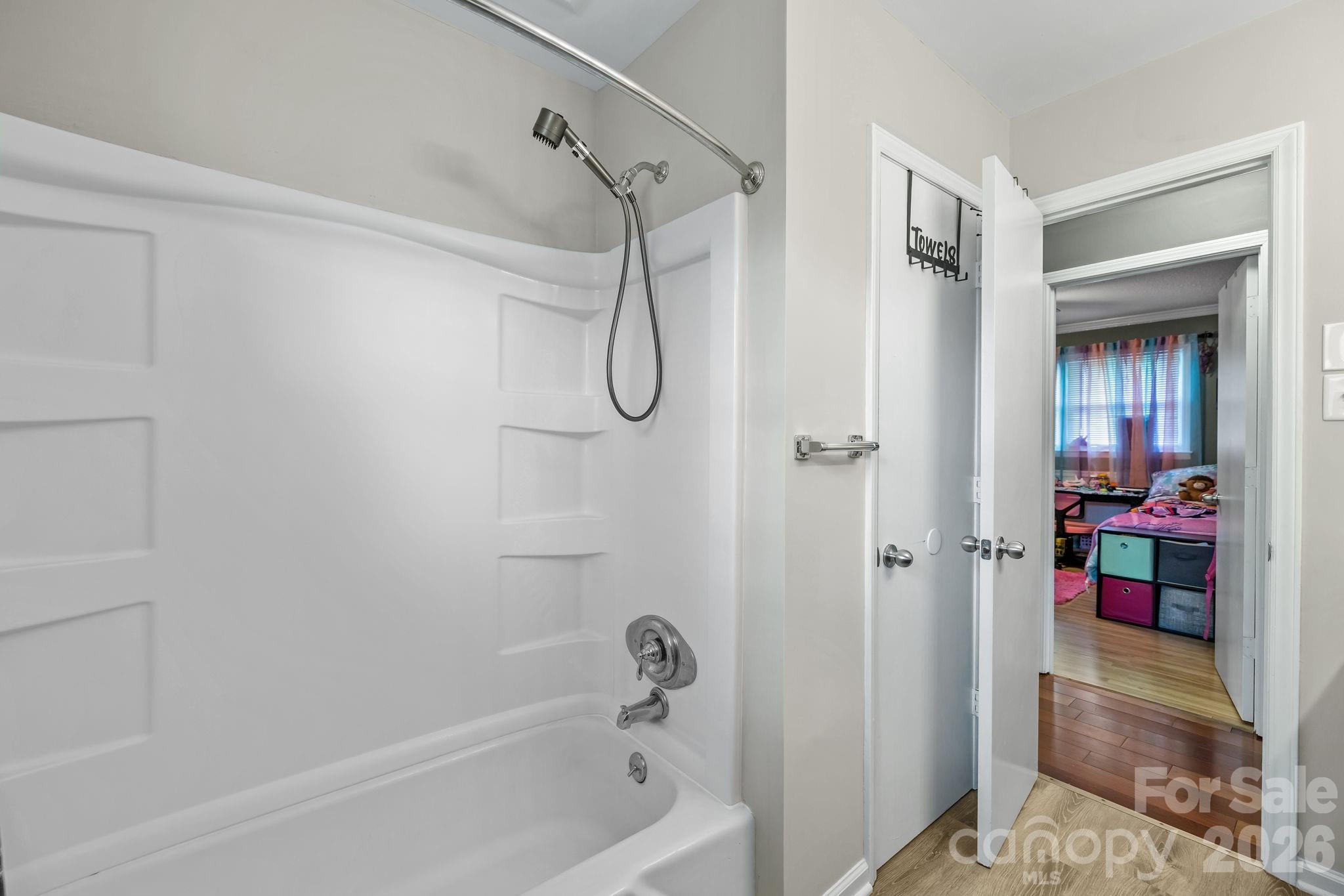 3942 Linwood Road Gastonia NC 28052