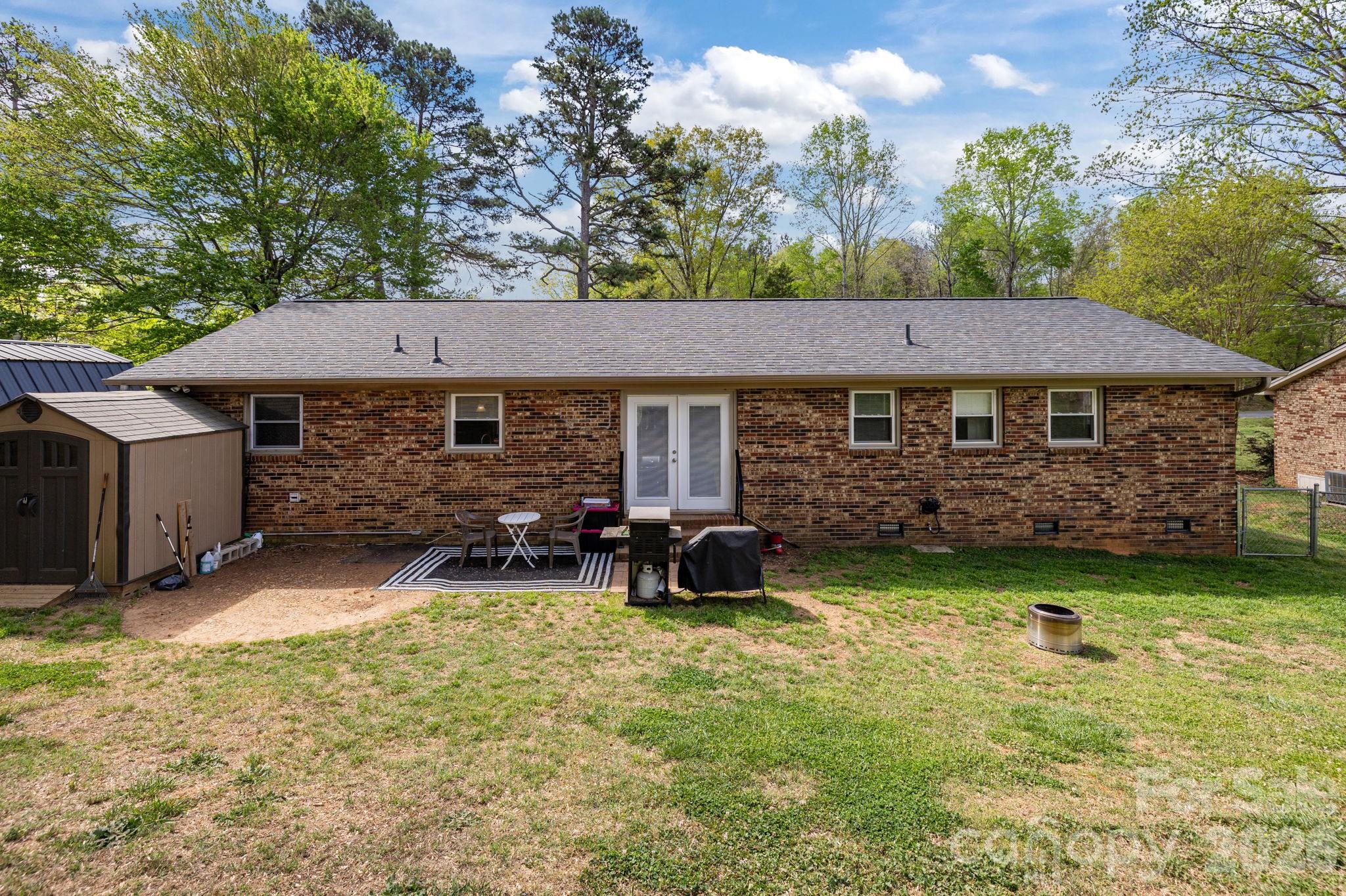 3942 Linwood Road Gastonia NC 28052