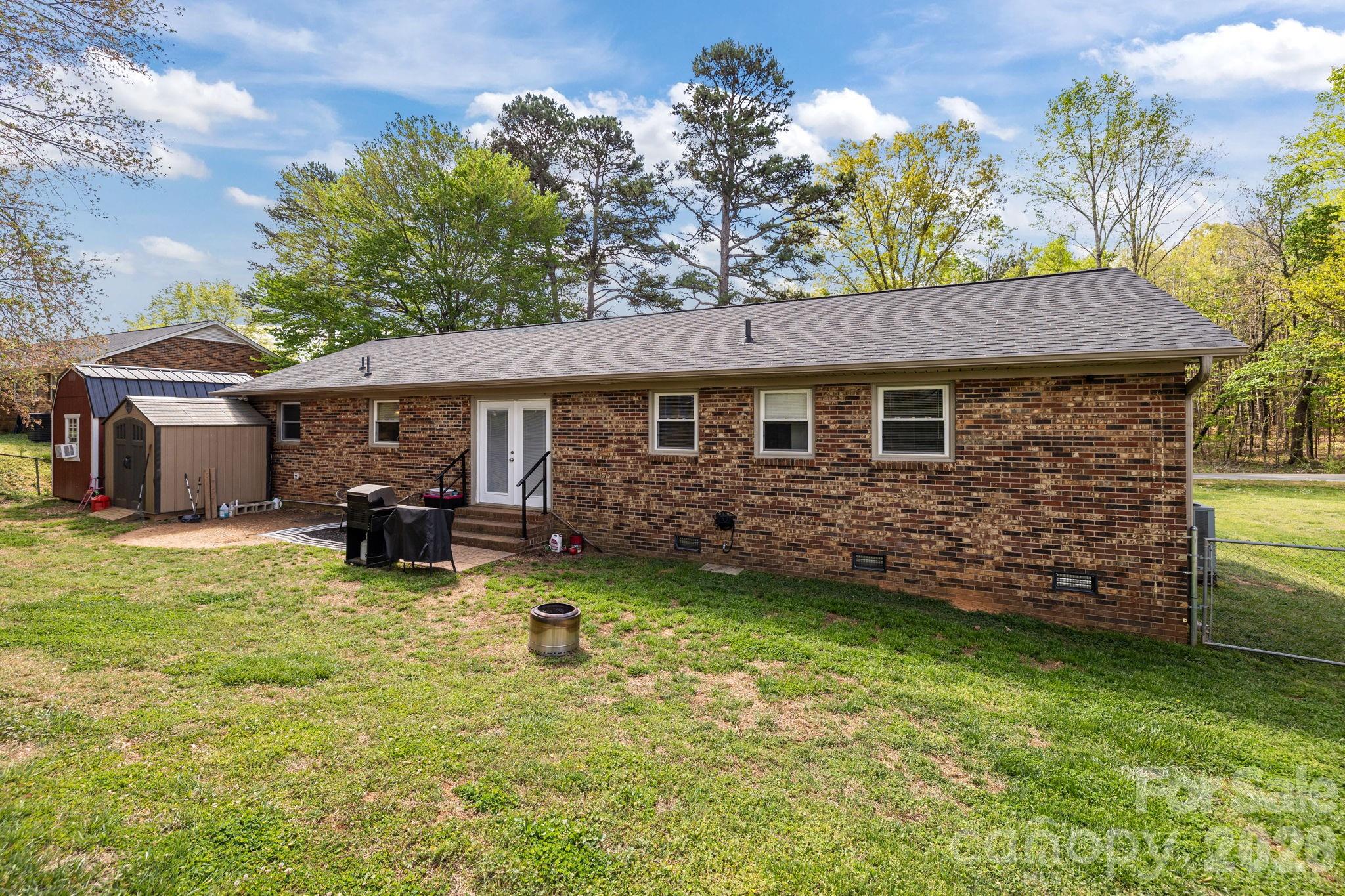 3942 Linwood Road Gastonia NC 28052