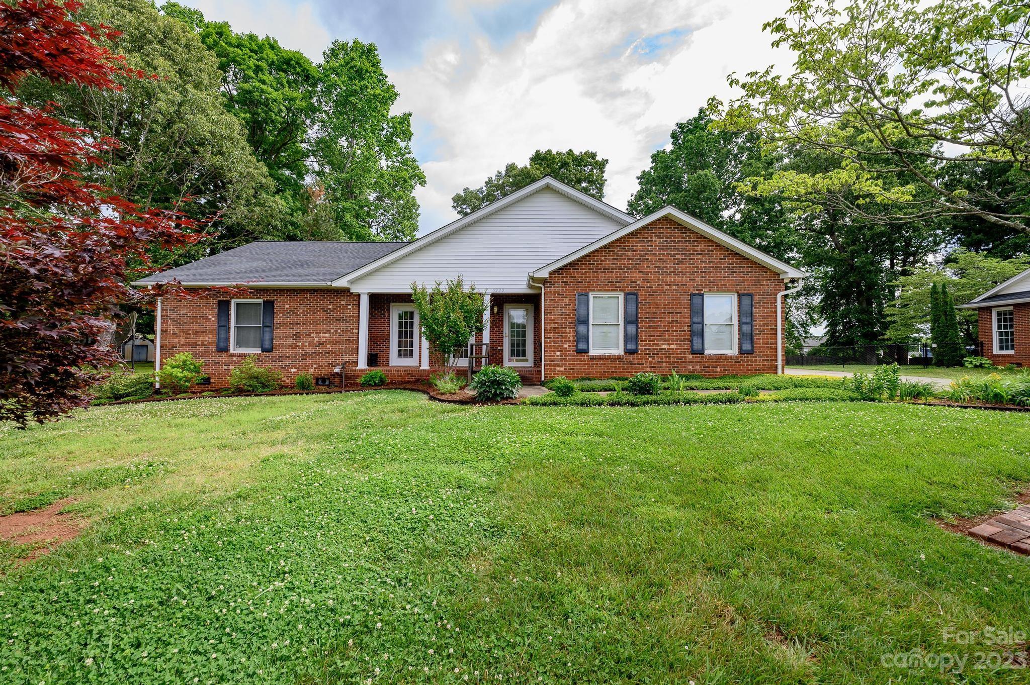 5222 Olde School Drive Hickory NC 28602