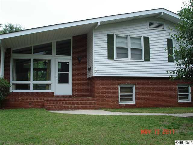4737 Tanglebriar Drive Charlotte NC 28208