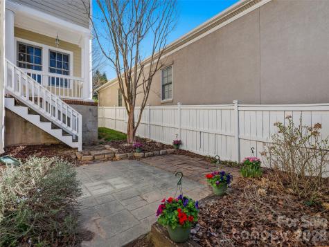 101 White Ash Drive E Asheville NC 28803