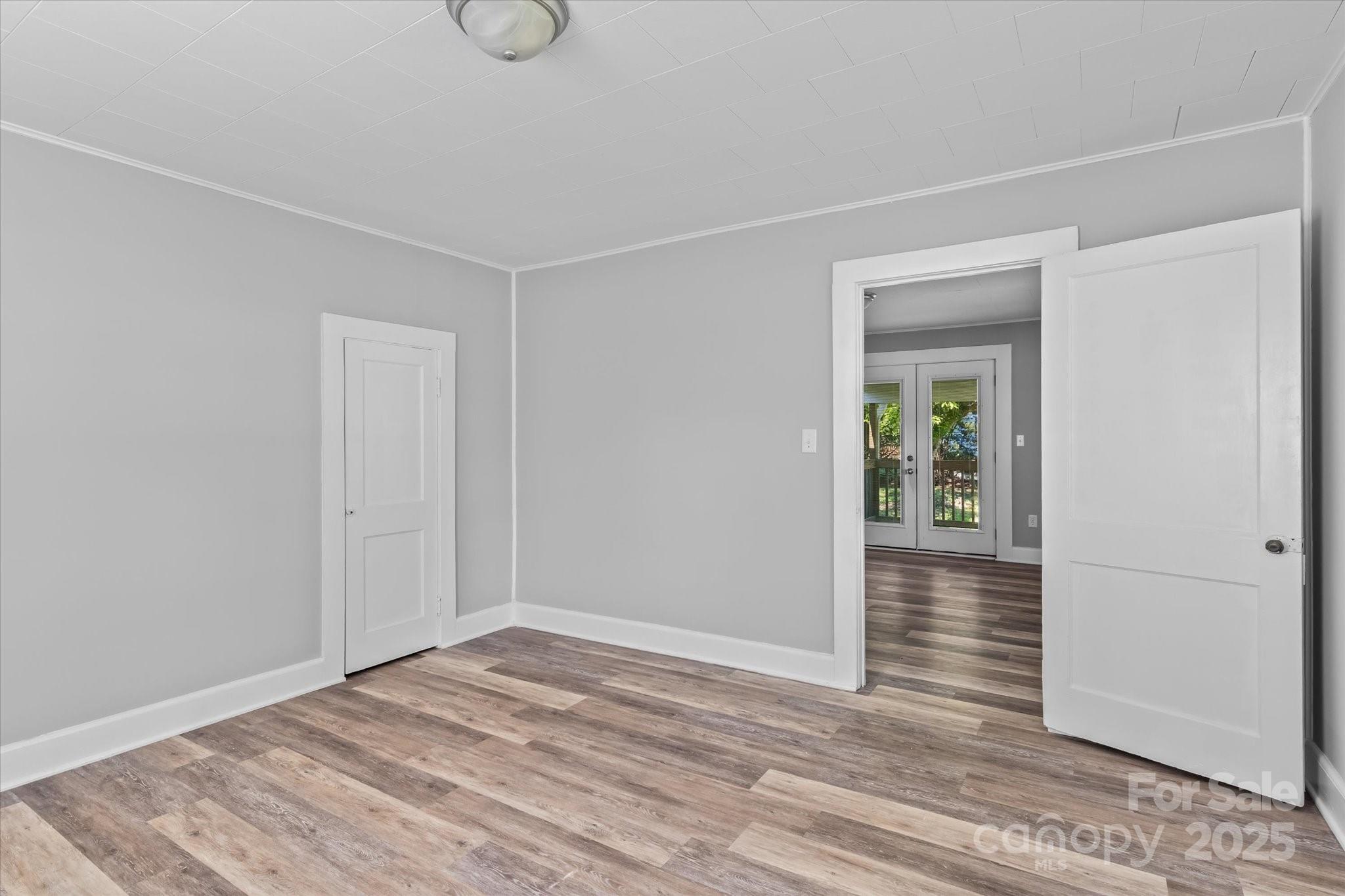 1516 Brock Road Yadkinville NC 27055