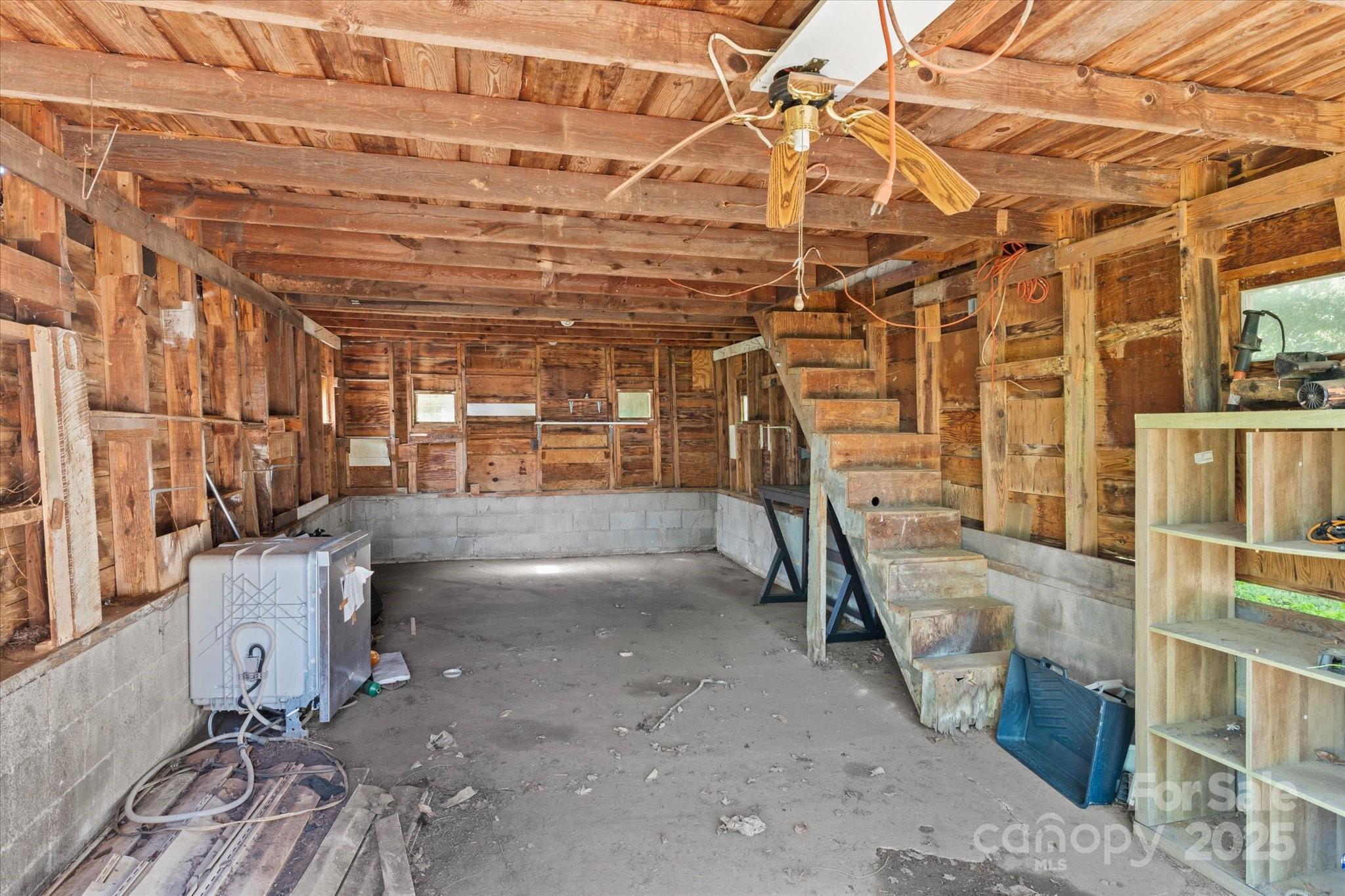 1516 Brock Road Yadkinville NC 27055