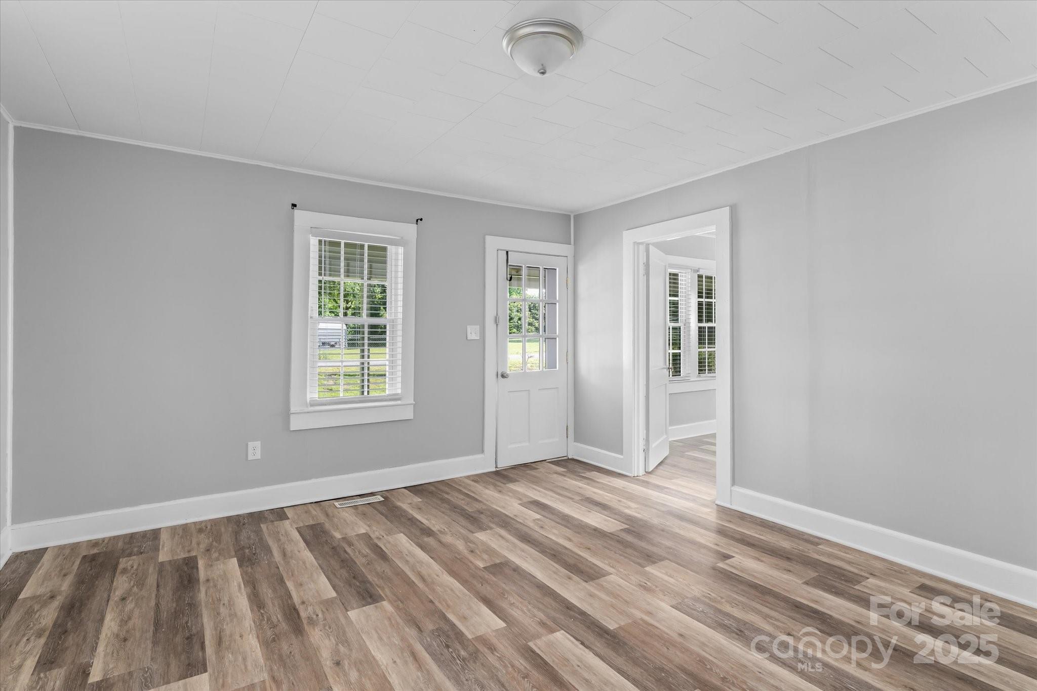 1516 Brock Road Yadkinville NC 27055