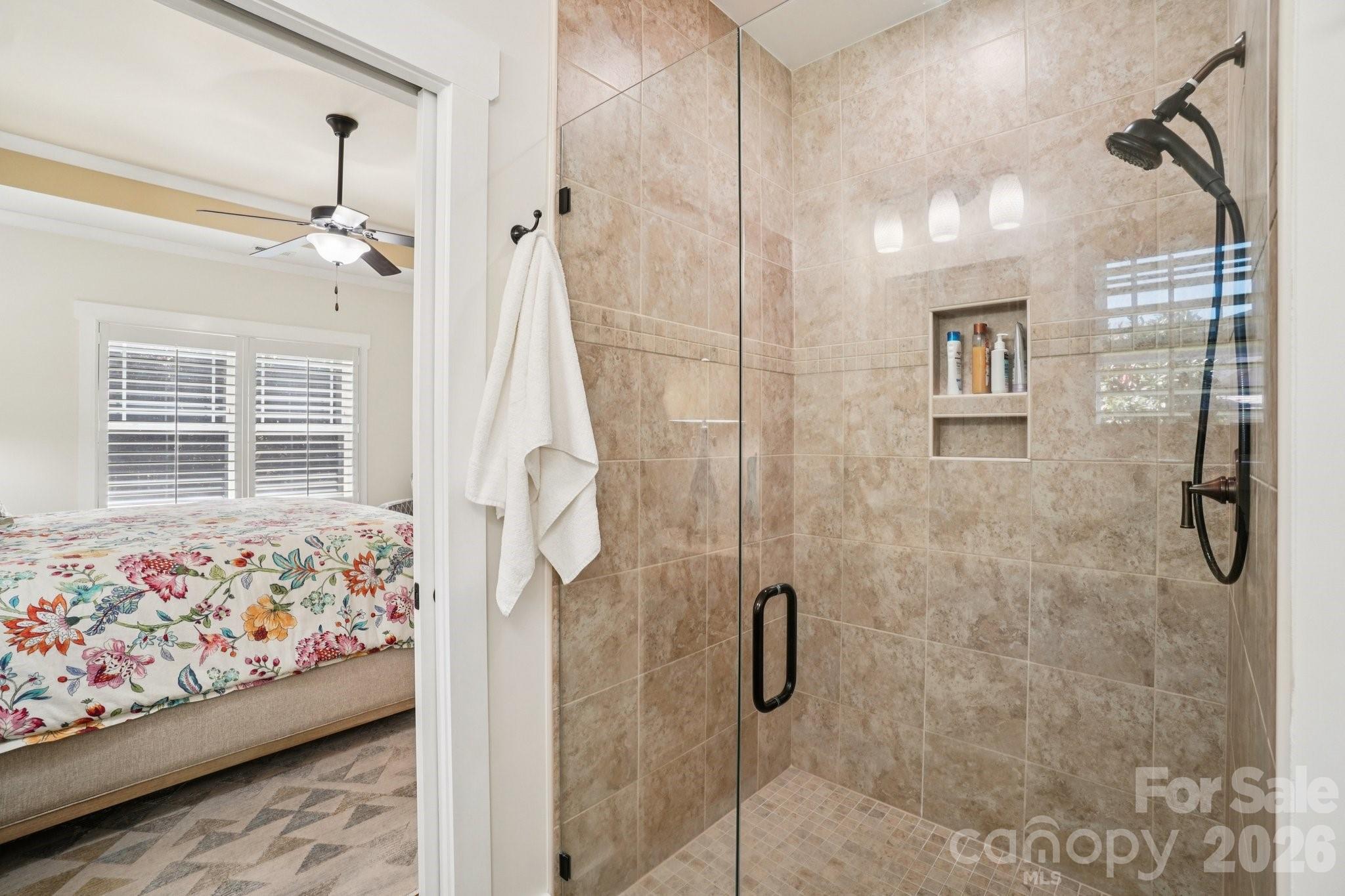 31 N Anvil Avenue Hendersonville NC 28792