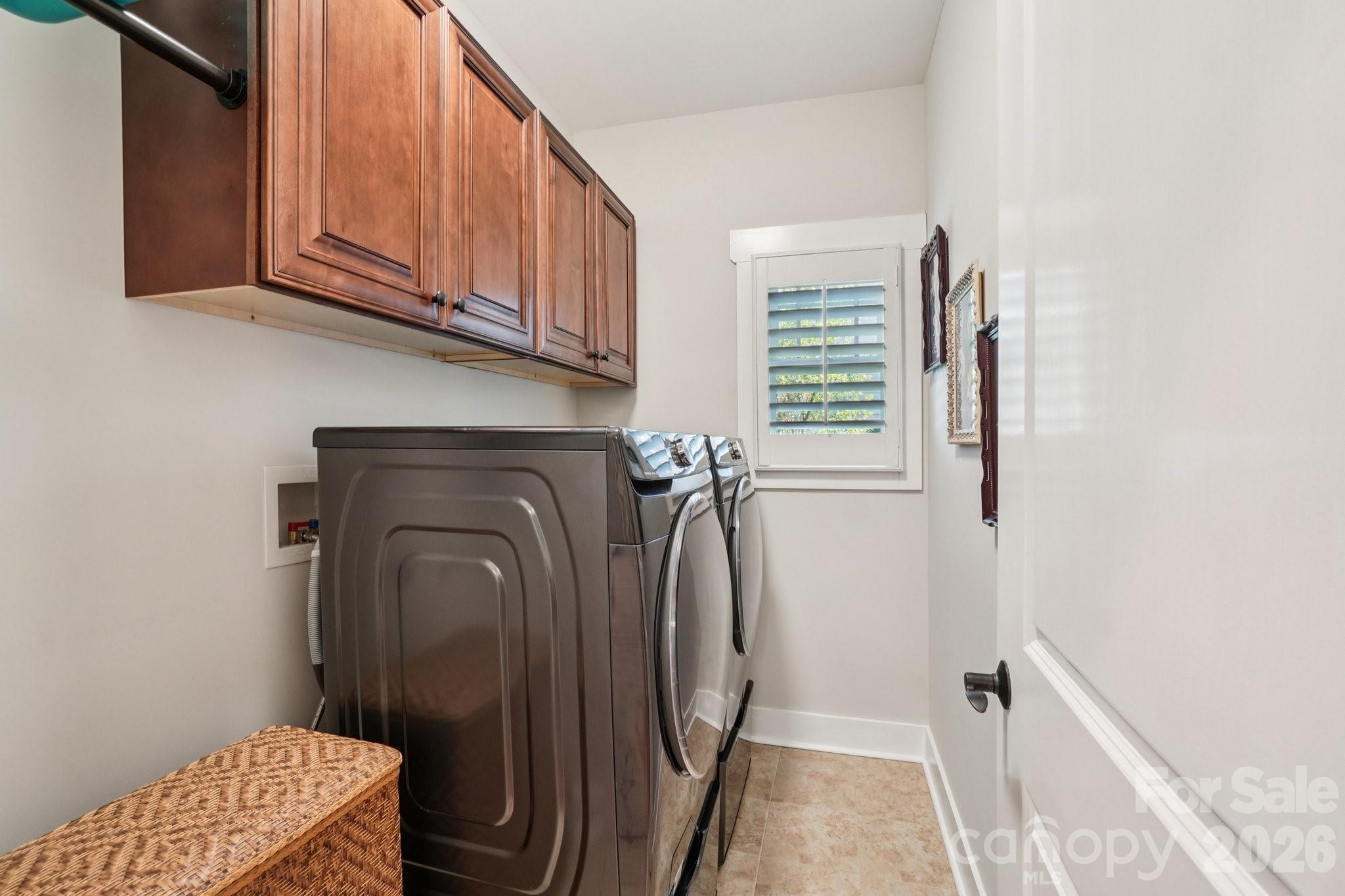 31 N Anvil Avenue Hendersonville NC 28792