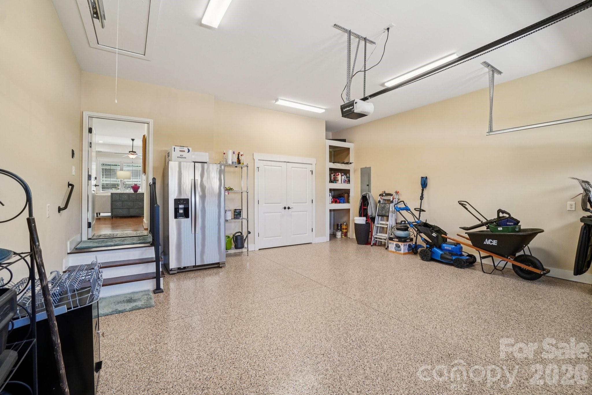 31 N Anvil Avenue Hendersonville NC 28792