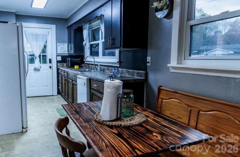 119 Collins Avenue Forest City NC 28043