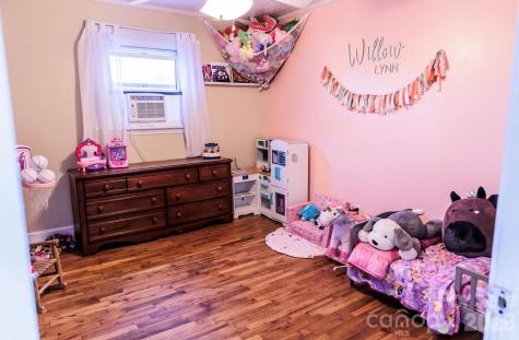 119 Collins Avenue Forest City NC 28043
