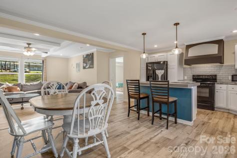 1923 Ridge Road Hendersonville NC 28792