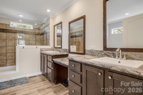 1923 Ridge Road Hendersonville NC 28792