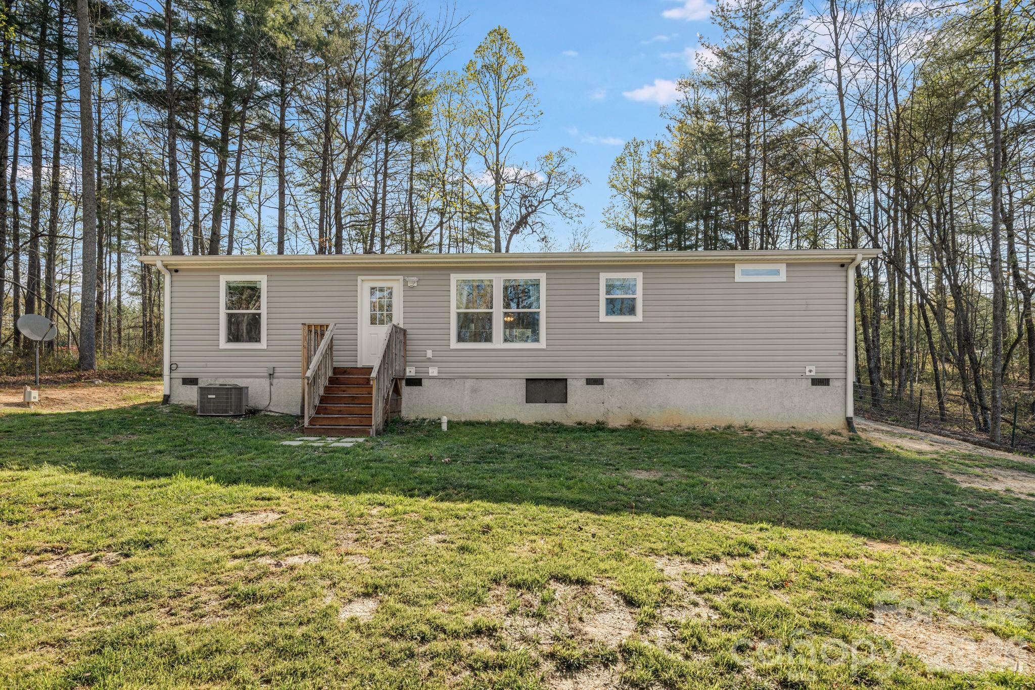 1923 Ridge Road Hendersonville NC 28792