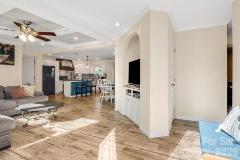 1923 Ridge Road Hendersonville NC 28792
