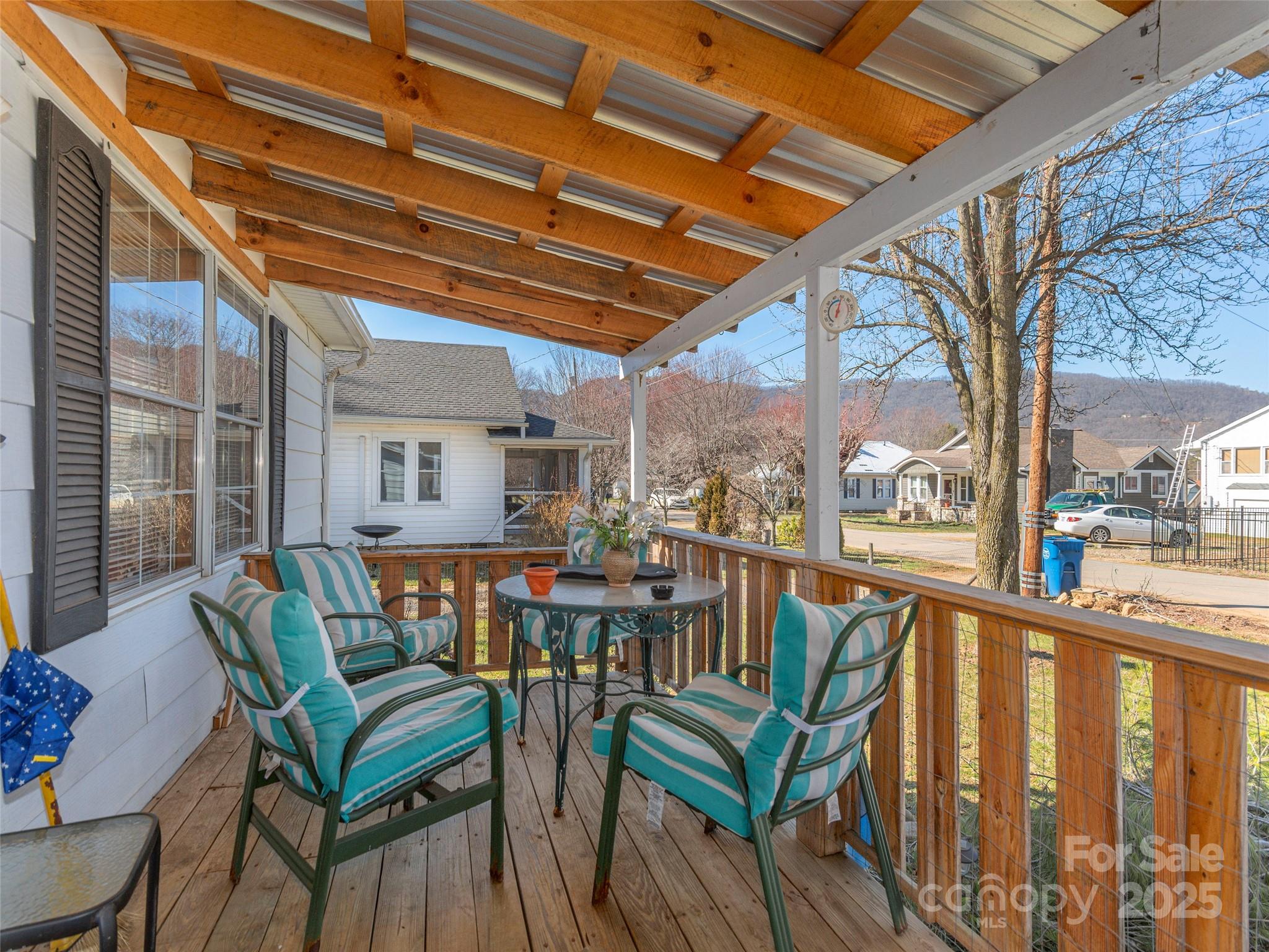 63 Poplar Street Waynesville NC 28786