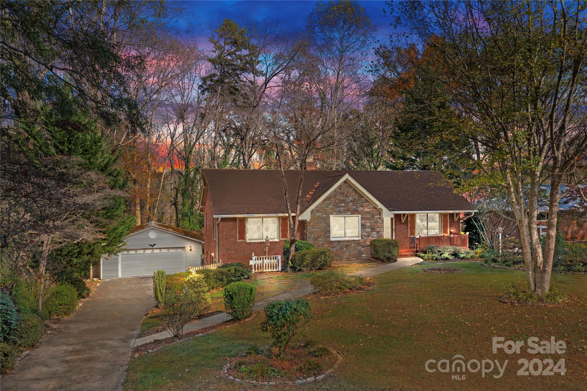 680 Grandview Drive NE Concord NC 28025